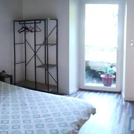 Chambre Chez L'Habitant בית אירוח